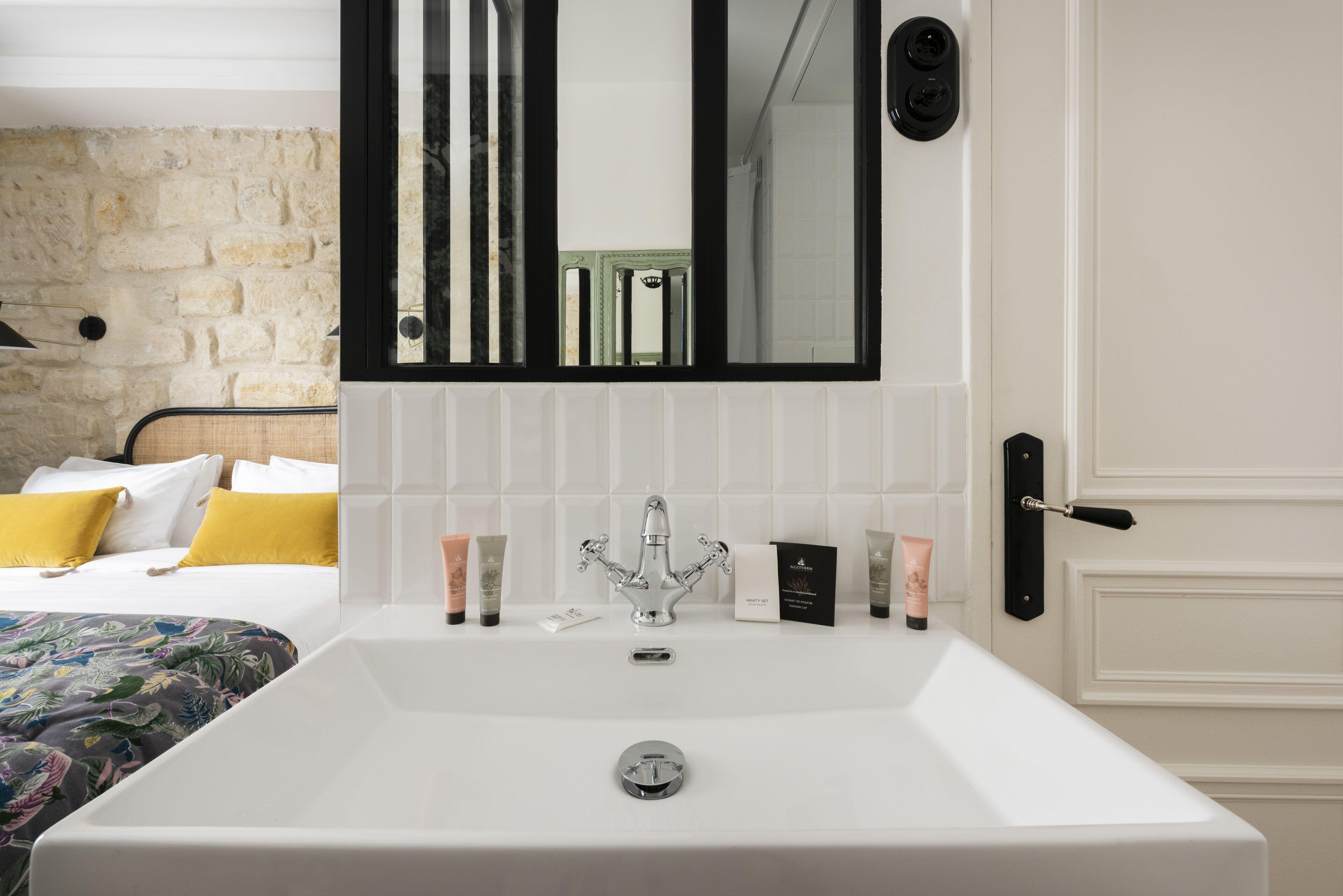 Avalon Cosy Hotel 4*